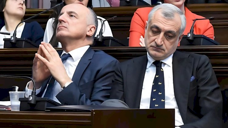 გალიაში ბულბულები კი არა...