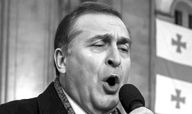 ფრიად დასაბურძგლი ამბავი