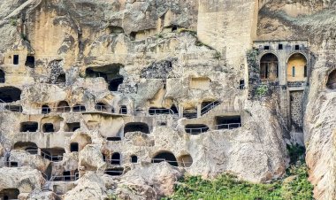 რა გვჭირს დედამიწელებს?!