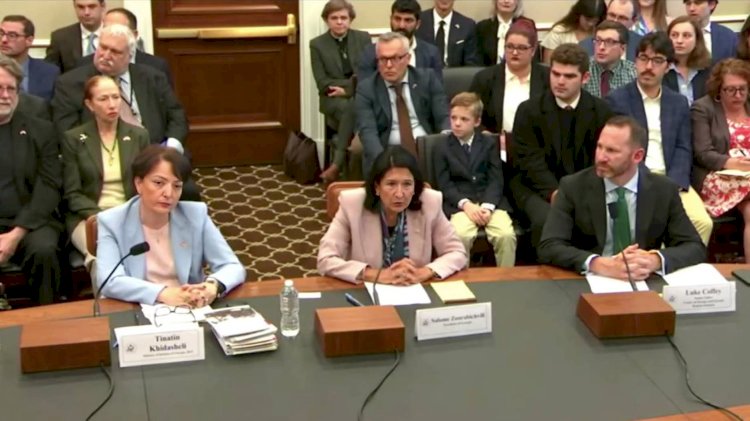 მოღალატეები მამა უილსონმა დაიბარა