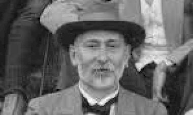 ამ წერილის დამწერს ვერც ქოცობას დასწამებთ და ვერც მოსყიდულობას. ის არც მეტი და არც ნაკლები _ ექვთიმე თაყაიშვილია!