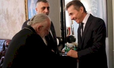 ბიძინა ივანიშვილი: 48 წელია საქართველოს სულიერი მამა, უწმინდესი და უნეტარესი, სრულიად საქართველოს კათოლიკოს-პატრიარქი ილია მეორე ღირსეულად, პატიოსნად ემსახურება ჩვენს ეკლესიას