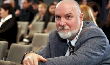 დავით ქართველიშვილი: აშშ-ის გასვლა ვენეციის კომისიიდან ნიშნავს, რომ ვაშინგტონი აღარ აღიარებს ევროპულ იურიდიულ არბიტრაჟს სავალდებულო ინსტრუმენტად, რაც ვენეციის კომისიის პოლიტიკური წონის შემცირებას და მისი გავლენის შესუსტებას გამოიწვევს