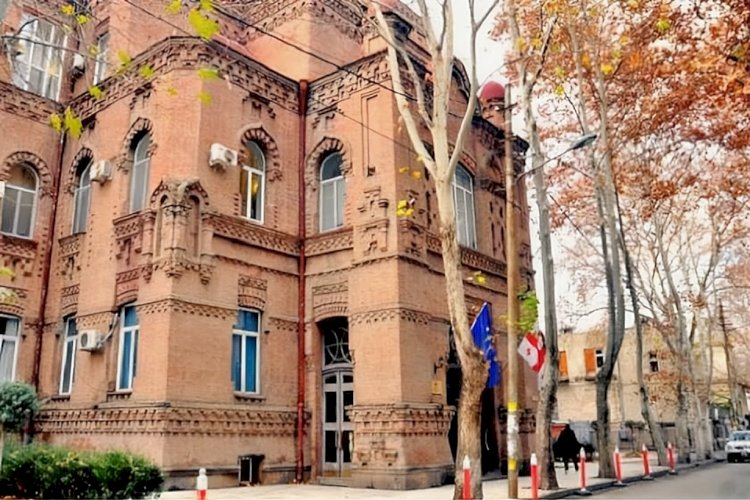 ჩვენ დავანგრიეთ ტაძარი და ჩავდგით ჯიხურები