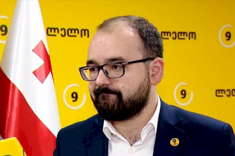 არამკითხე მოამბეები